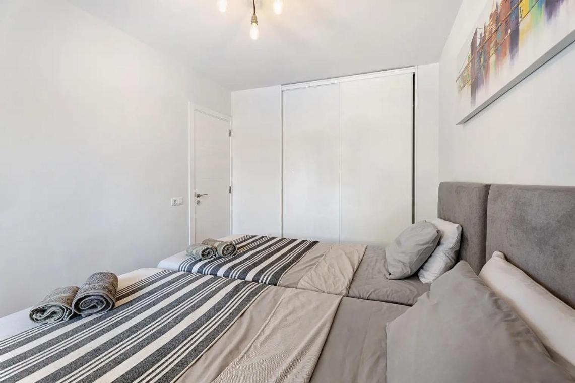 ארונה Apartamento De Lujo En Torre Del Sol, Playa De Las Americas מראה חיצוני תמונה