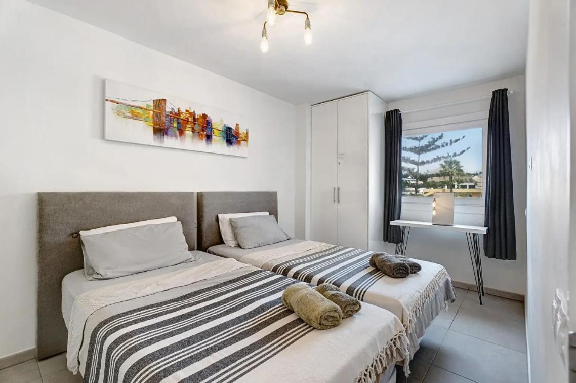 ארונה Apartamento De Lujo En Torre Del Sol, Playa De Las Americas מראה חיצוני תמונה